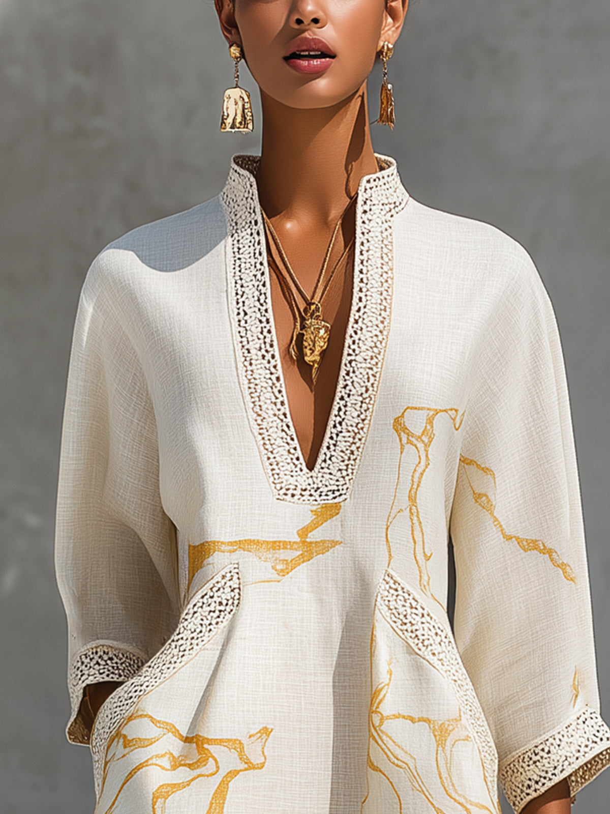Aliénor | Mini Dress with V-Neck and Crocheted Lace