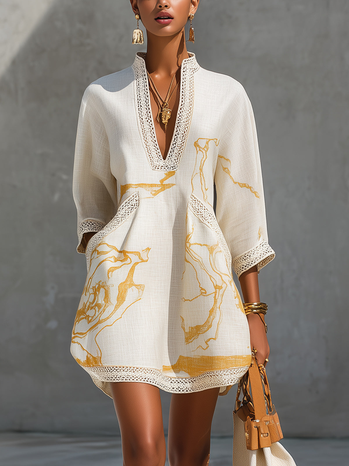 Aliénor | Mini Dress with V-Neck and Crocheted Lace