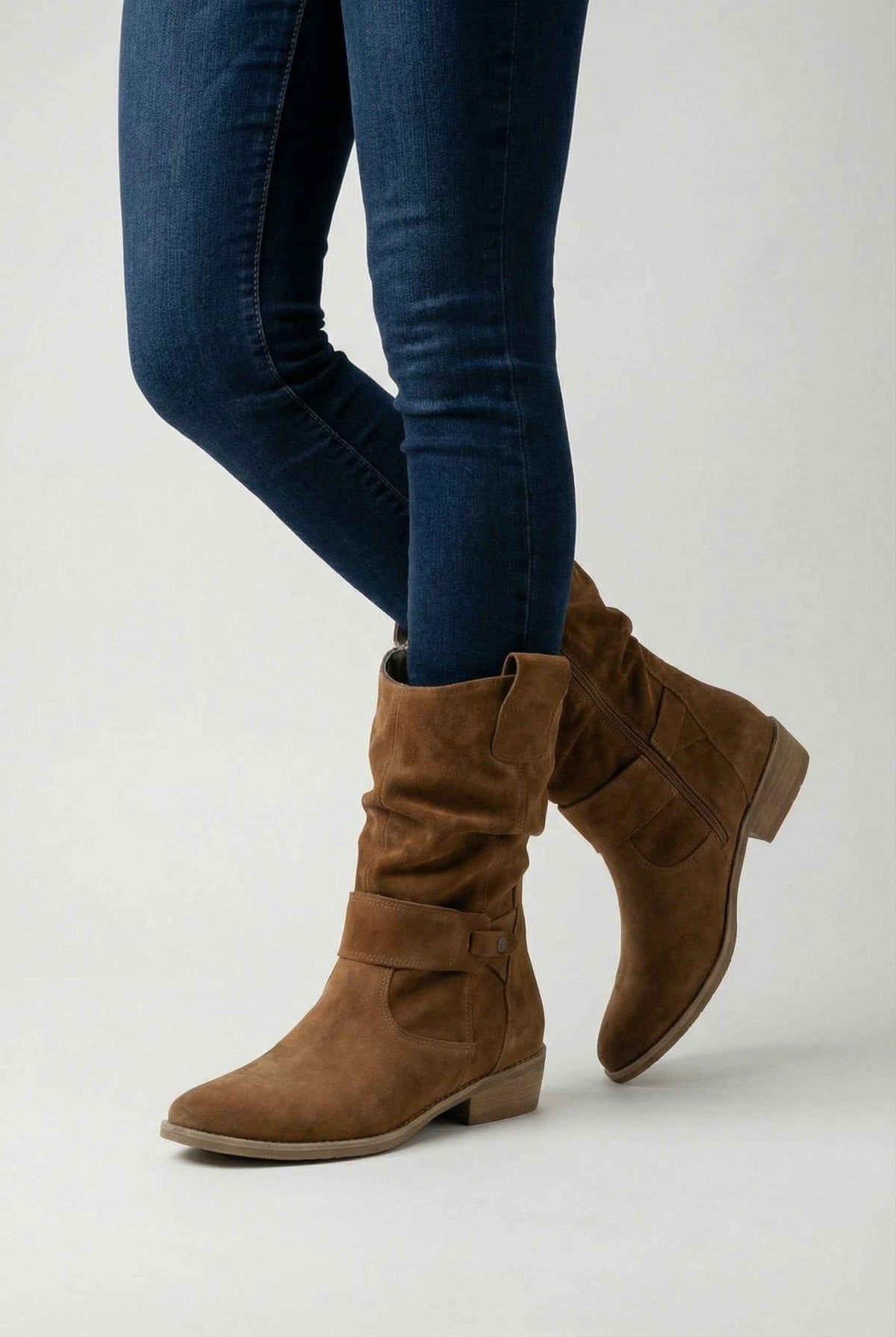Éveline | Camel Ankle Boots with Retro Style
